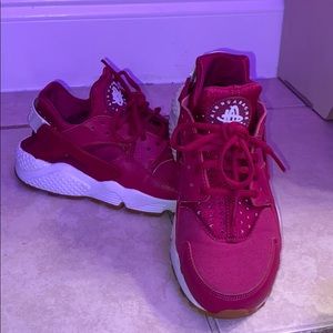 Women’s Pink Nike Air Huarache Run